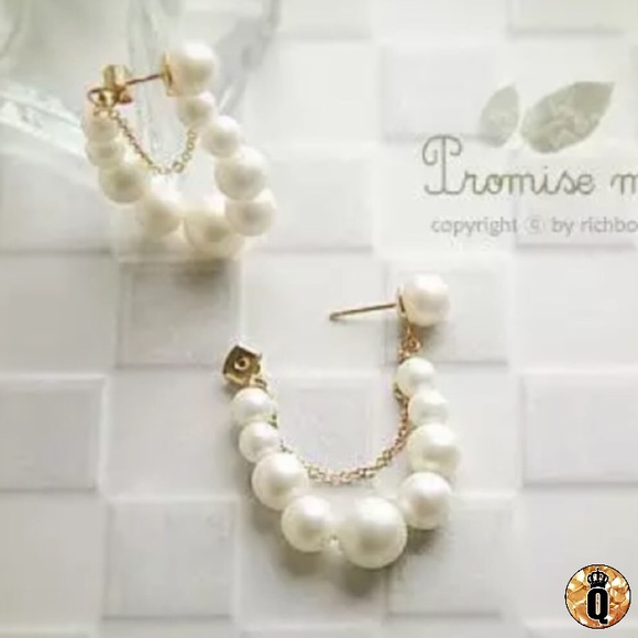 Jewelry - ⚜️[𝟯/$𝟮𝟴]⚜️White Pearl Delicate Earrings New